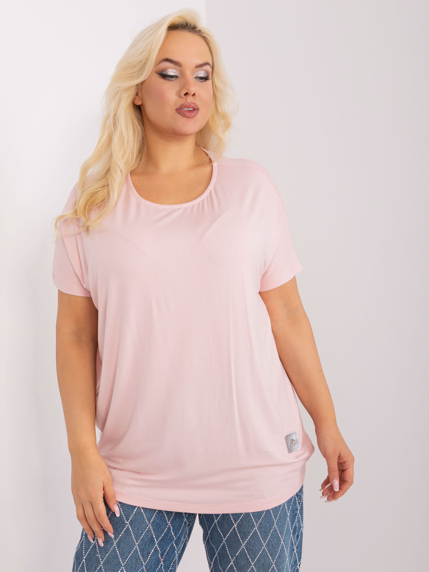 Světle růžové jednobarevné volné tričko -RV-BZ-3585.25-light pink Velikost: ONE SIZE