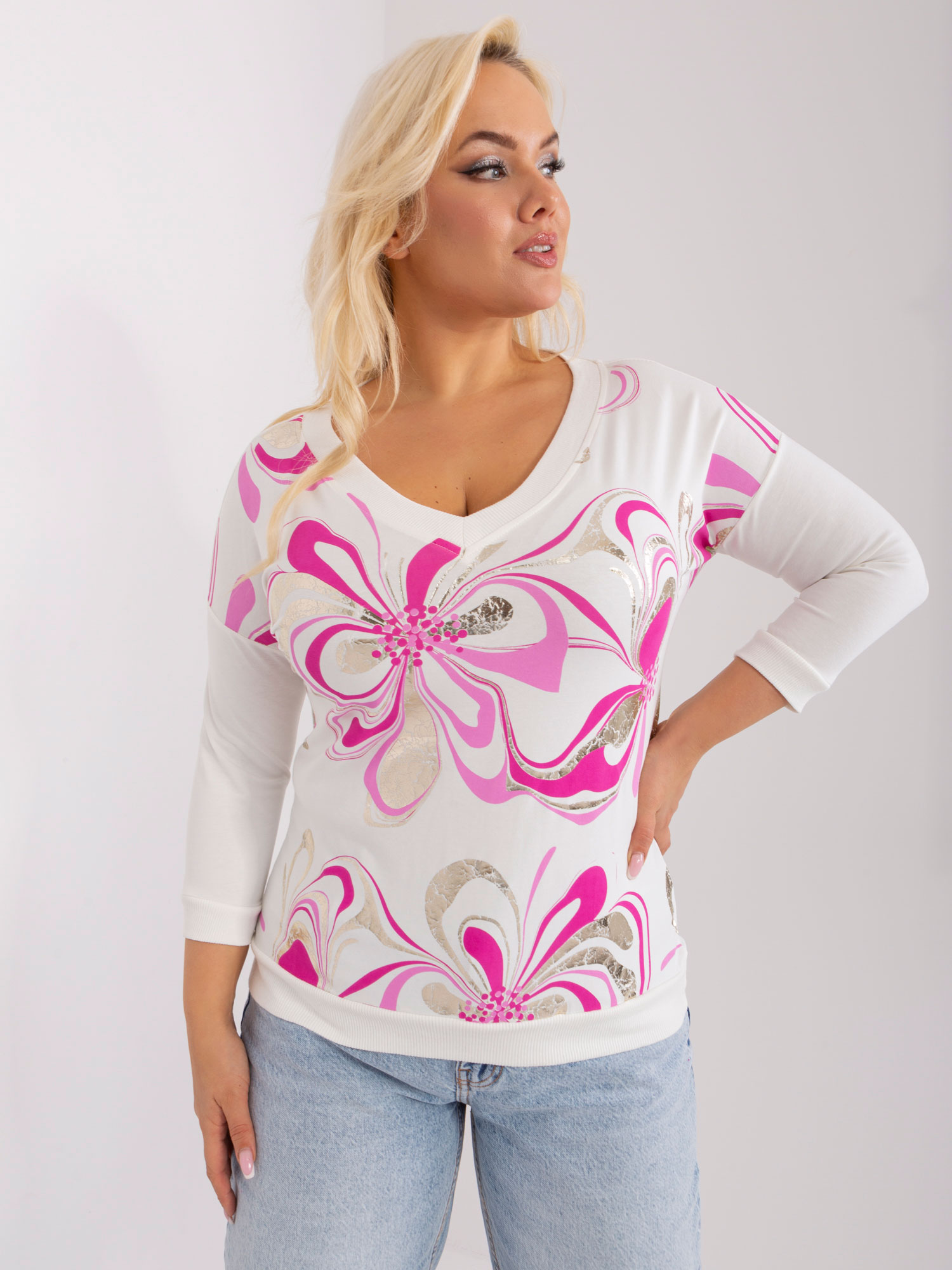 Bílá halenka s růžovým květinovým potiskem RV-BZ-9047.94-pink Velikost: ONE SIZE