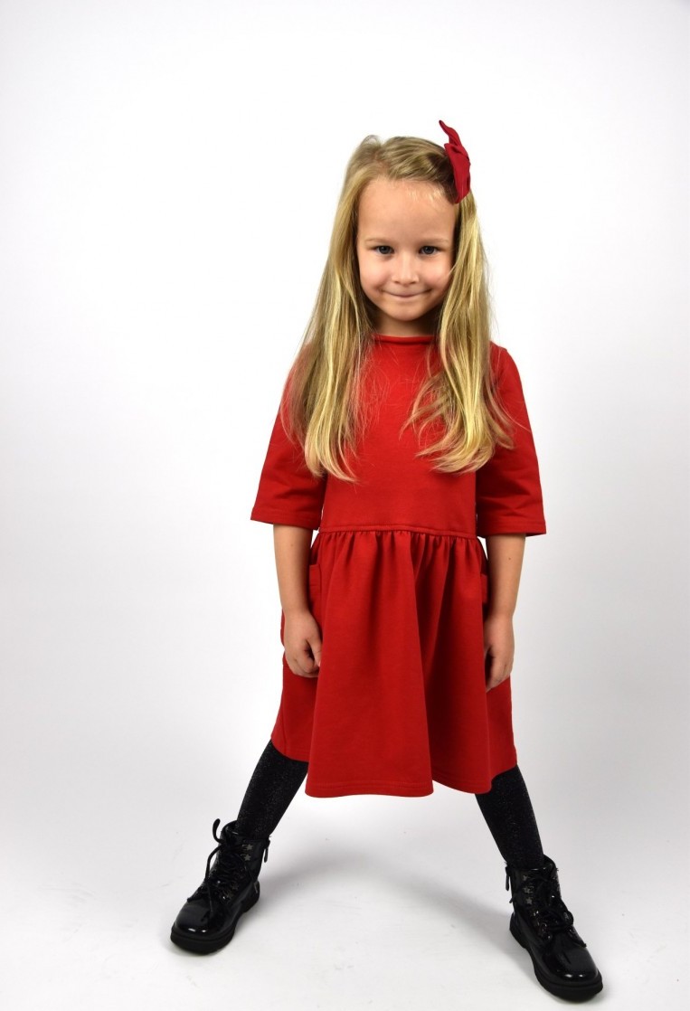 Dívčí šaty s kapsami - červená Velikost dítě 1: 128/134