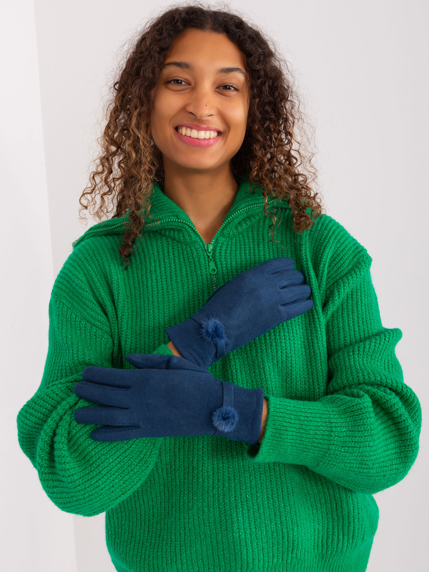 Tmavě modré zimní rukavice s ozdobou AT-RK-23904.27-dark blue Velikost: S/M