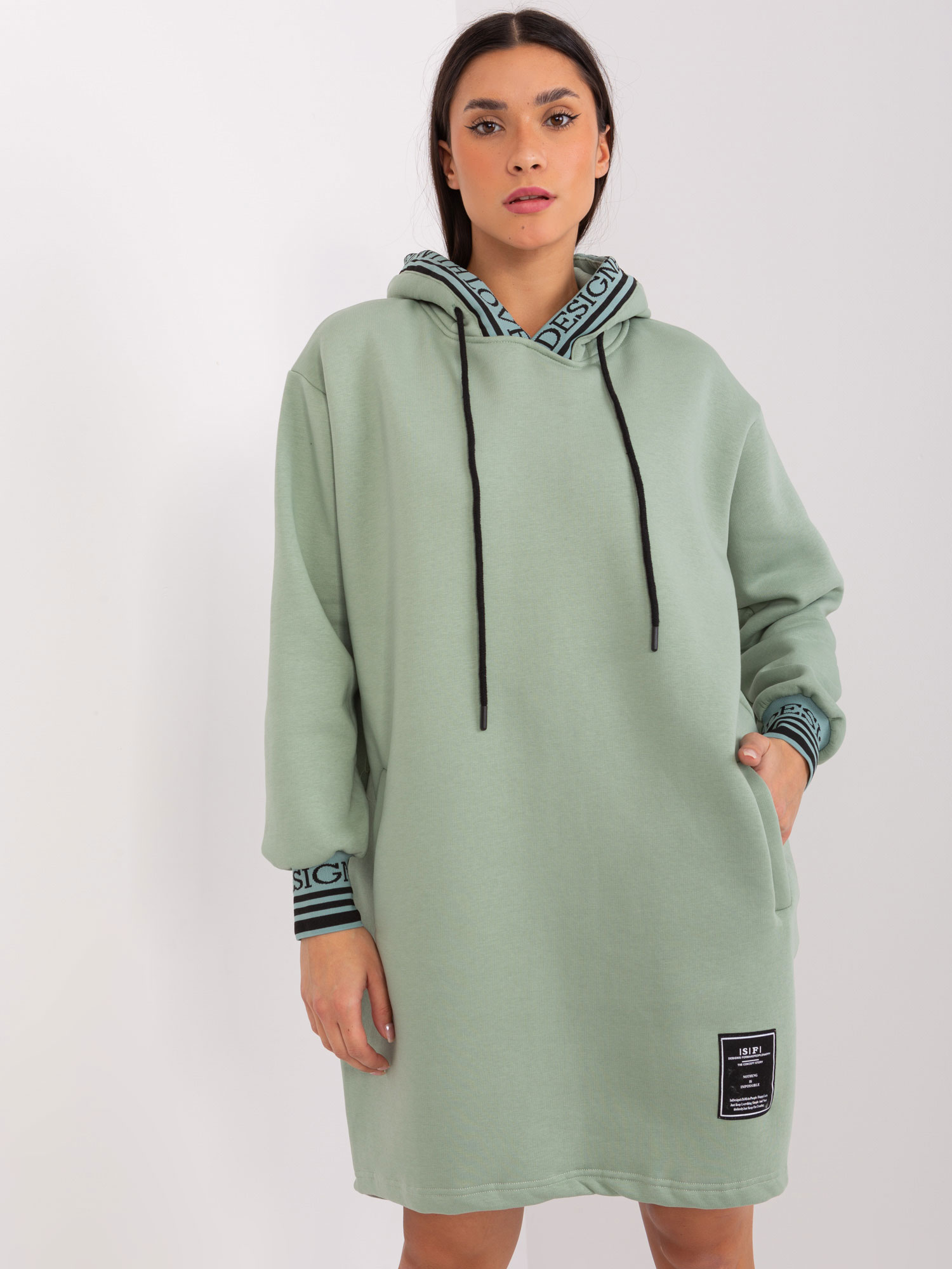 Pistáciové mikinové šaty s kapsami RV-TU-9224.95P-pistachio Velikost: L/XL