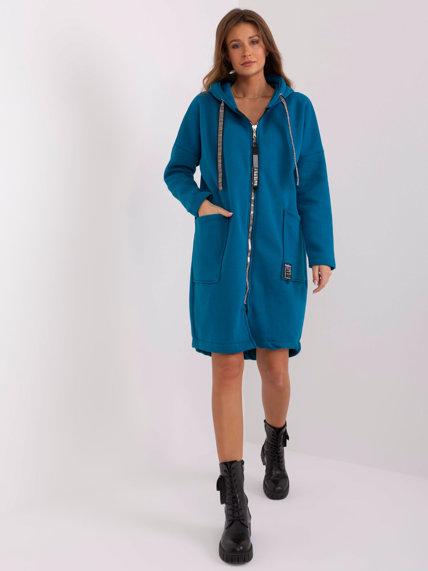 MODRÁ DLOUHÁ MIKINA NA ZIP RV-BL-6860-2.19X-BLUE Velikost: S/M