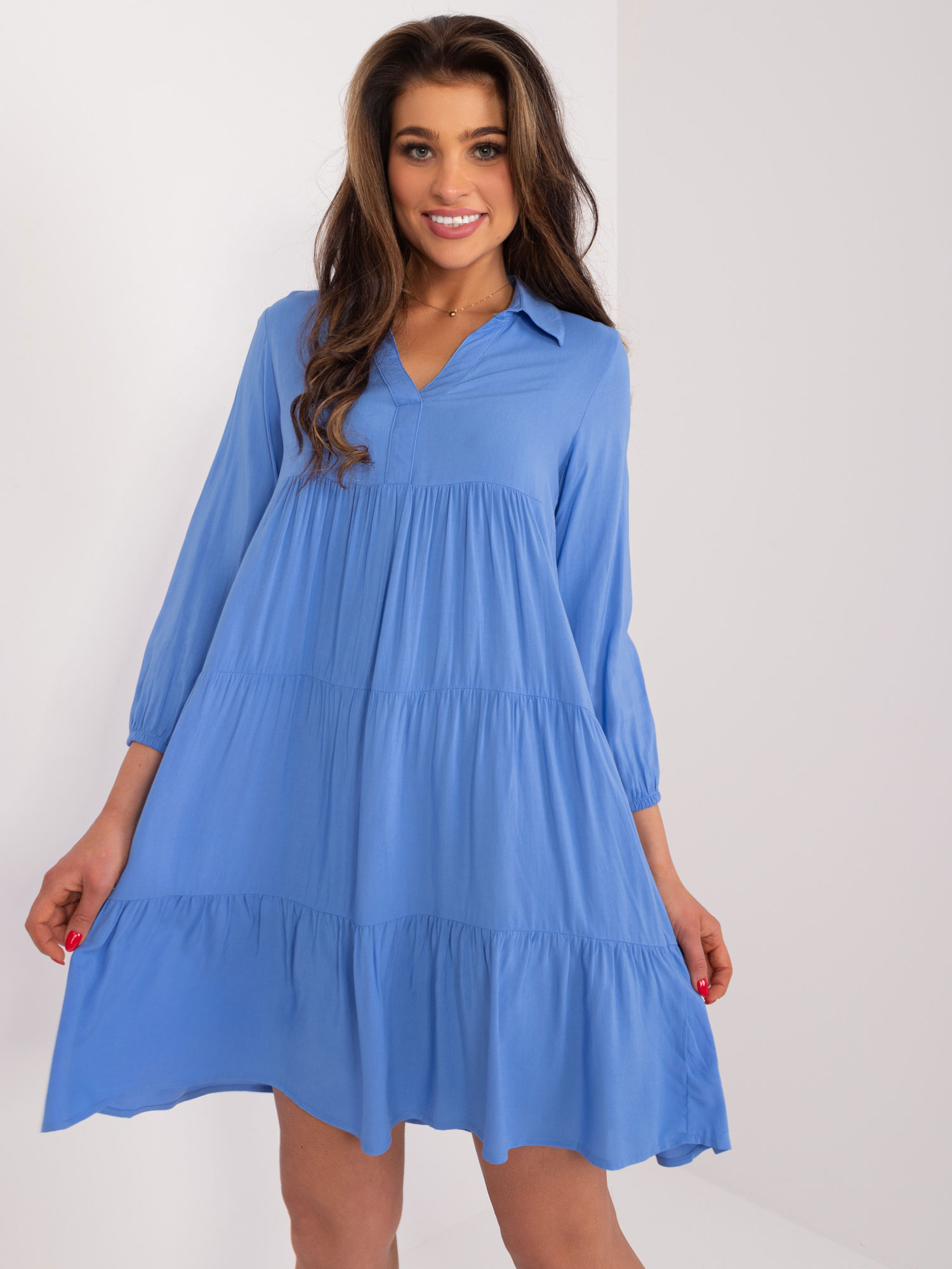 Světle modré volánové šaty s límečkem -D73761Z30425A-blue Velikost: M