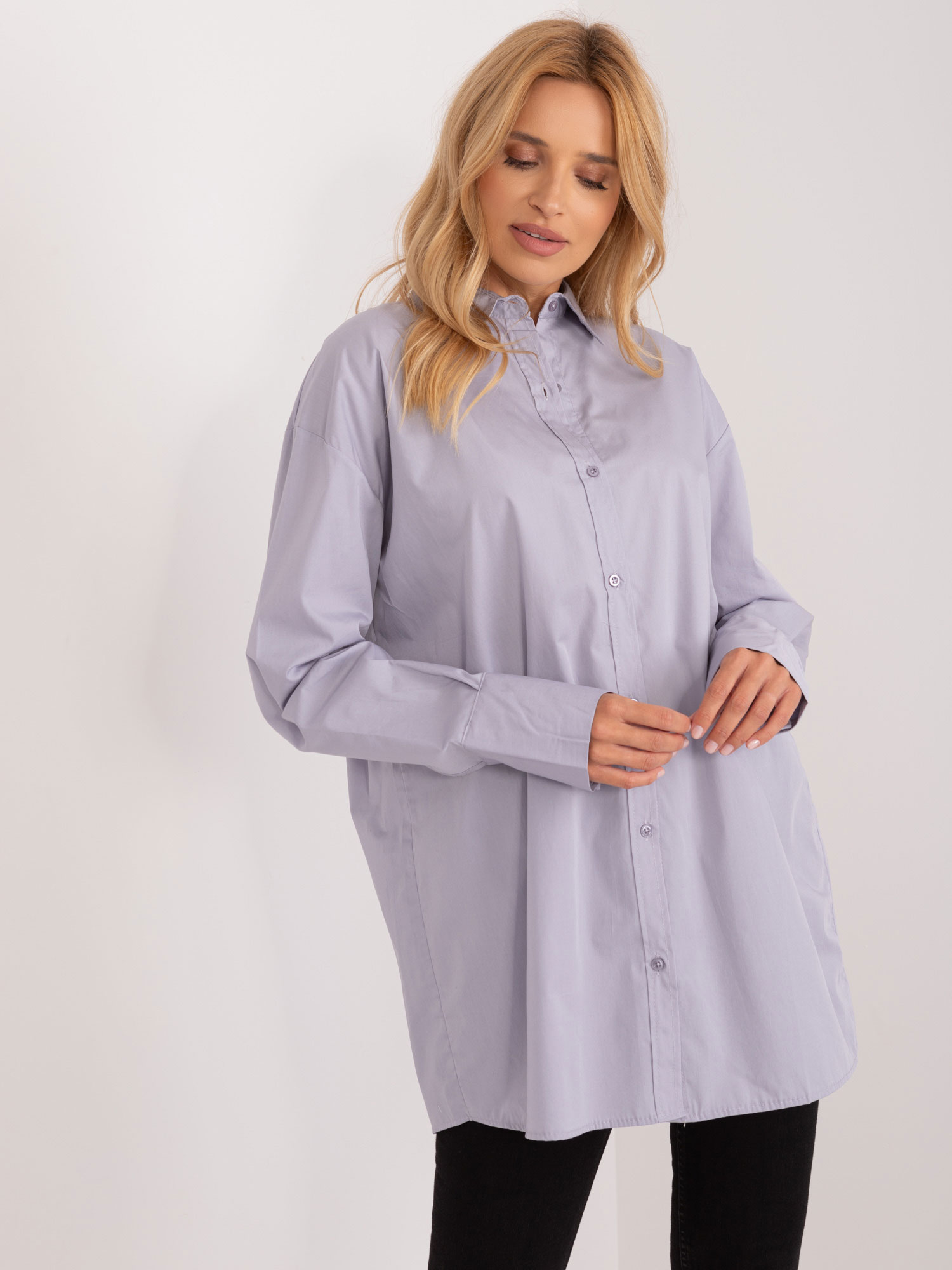 ŠEDÁ PRODLOUŽENÁ KOŠILE -BA-KS-0378.60-GREY Velikost: M