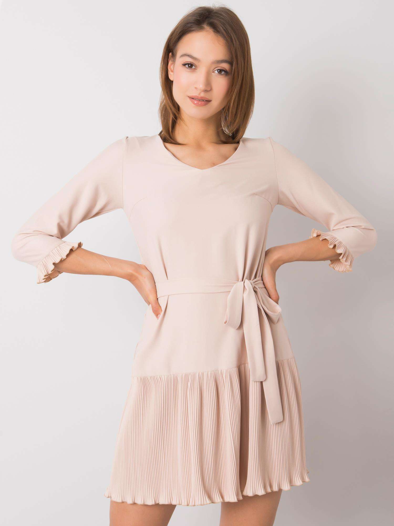 Béžové dámské šaty s vázáním LK-SK-507733.80P-beige Velikost: 40