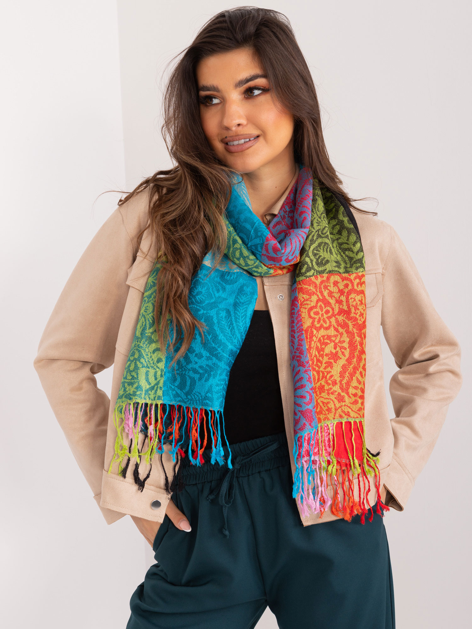 Barevný šátek s třásněmi AT-CH-TC024.76-multicolor Velikost: ONE SIZE