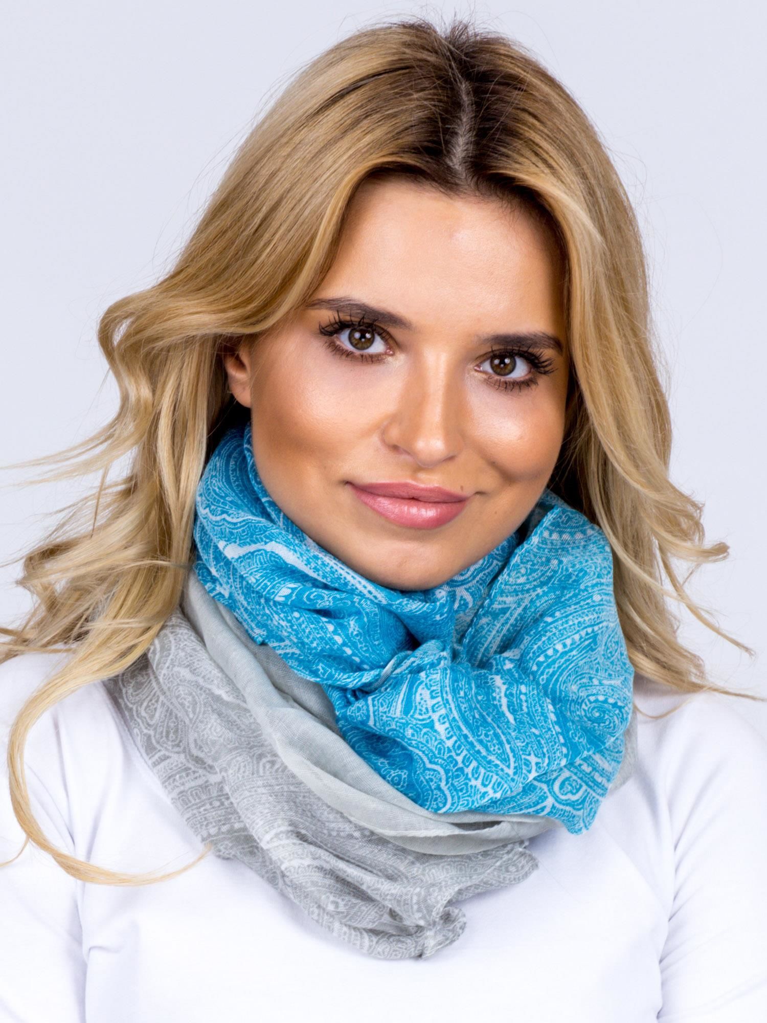 Šedo-modrý dámský šátek se vzory AT-CH-K-241495.48-grey Velikost: ONE SIZE