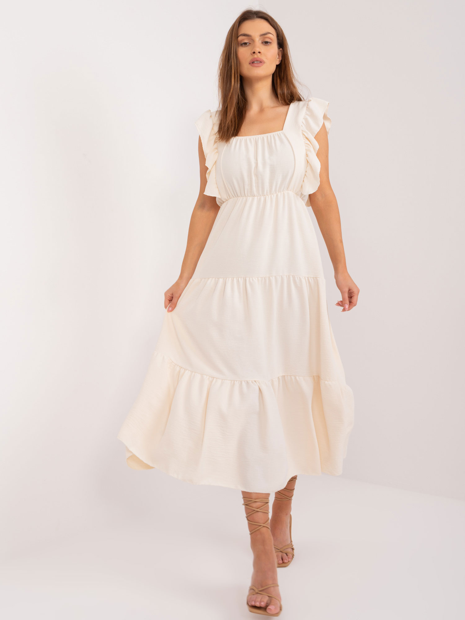 Krémové volné šaty s volány -DHJ-SK-8352.04-creamy white Velikost: ONE SIZE
