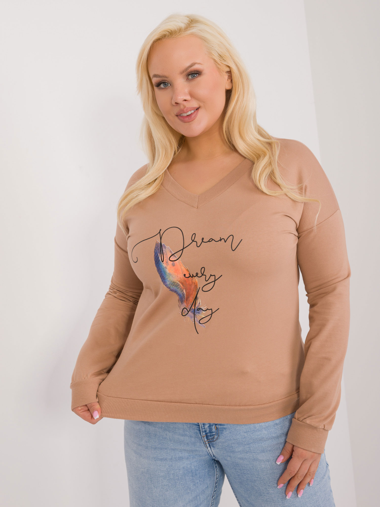 Camel tričko s potiskem a výstřihem RV-BZ-8375.01-camel Velikost: ONE SIZE