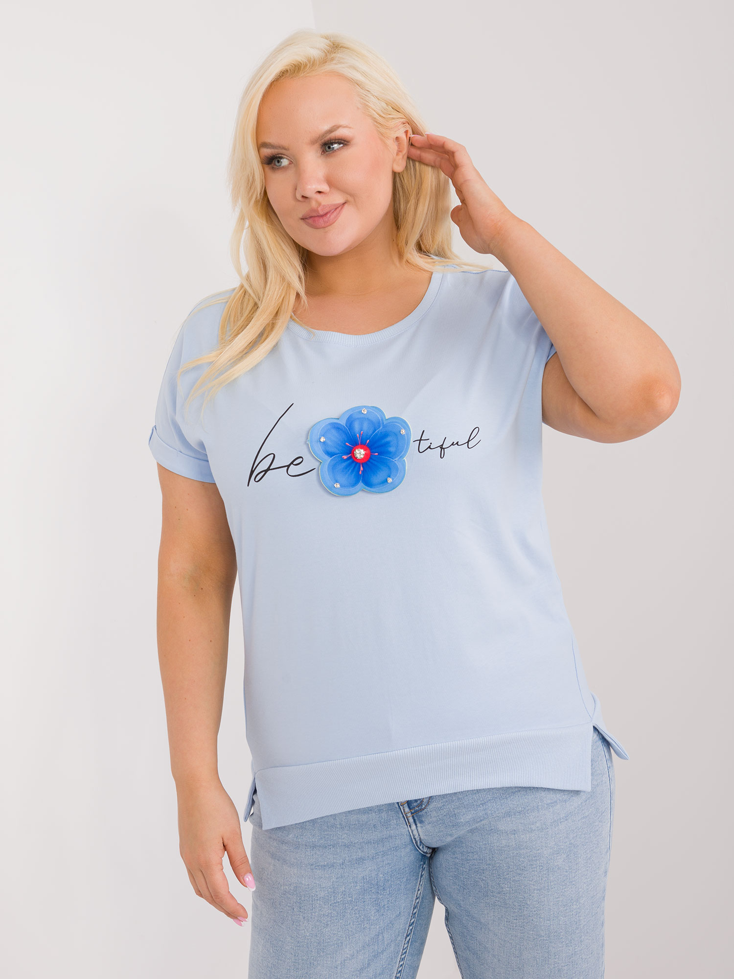 Světle modré tričko s aplikací květiny -RV-BZ-9608.93-light blue Velikost: ONE SIZE