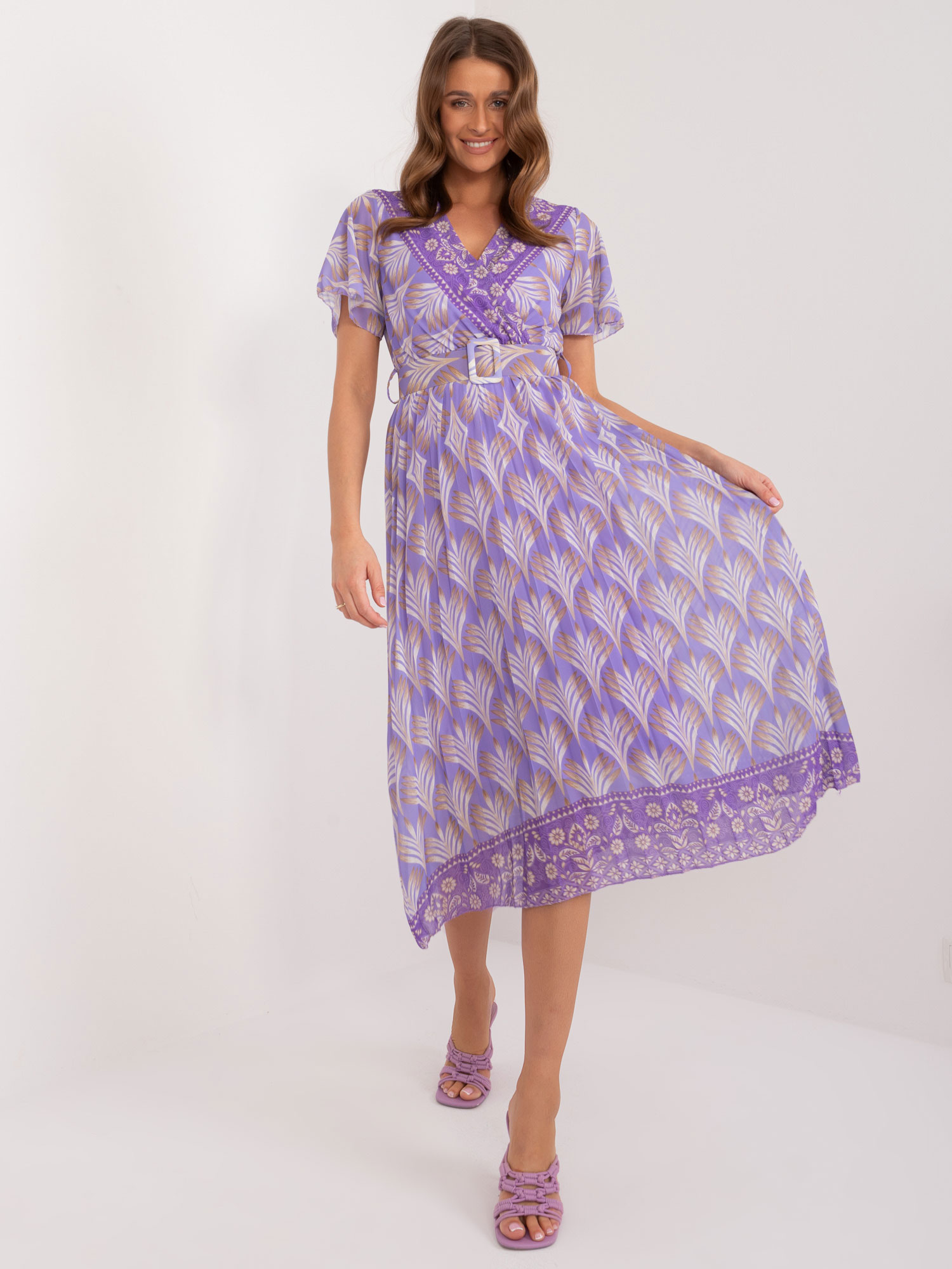 Fialové vzorované midi šaty s páskem DHJ-SK-11331-7.71-viollet Velikost: ONE SIZE