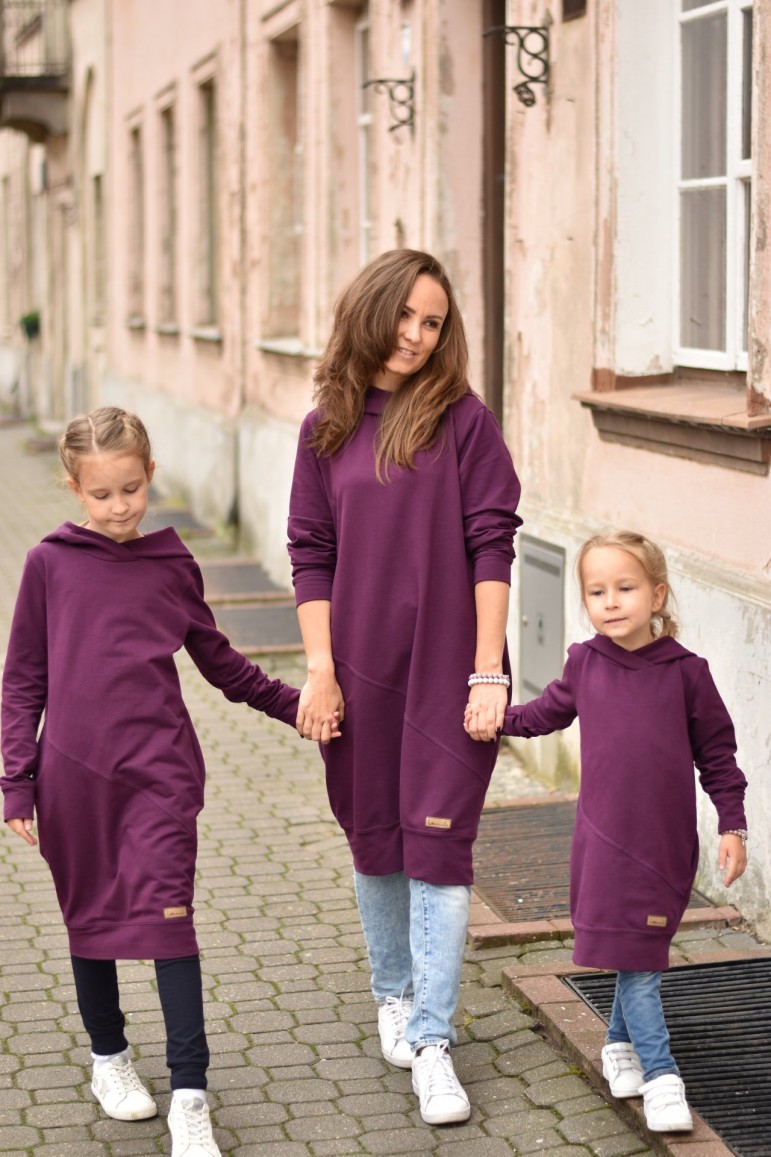 Souprava dlouhých fialových mikinových šatů pro mámu a dceru Velikost dítě 1: 80/86, Velikost dospělý: S/M