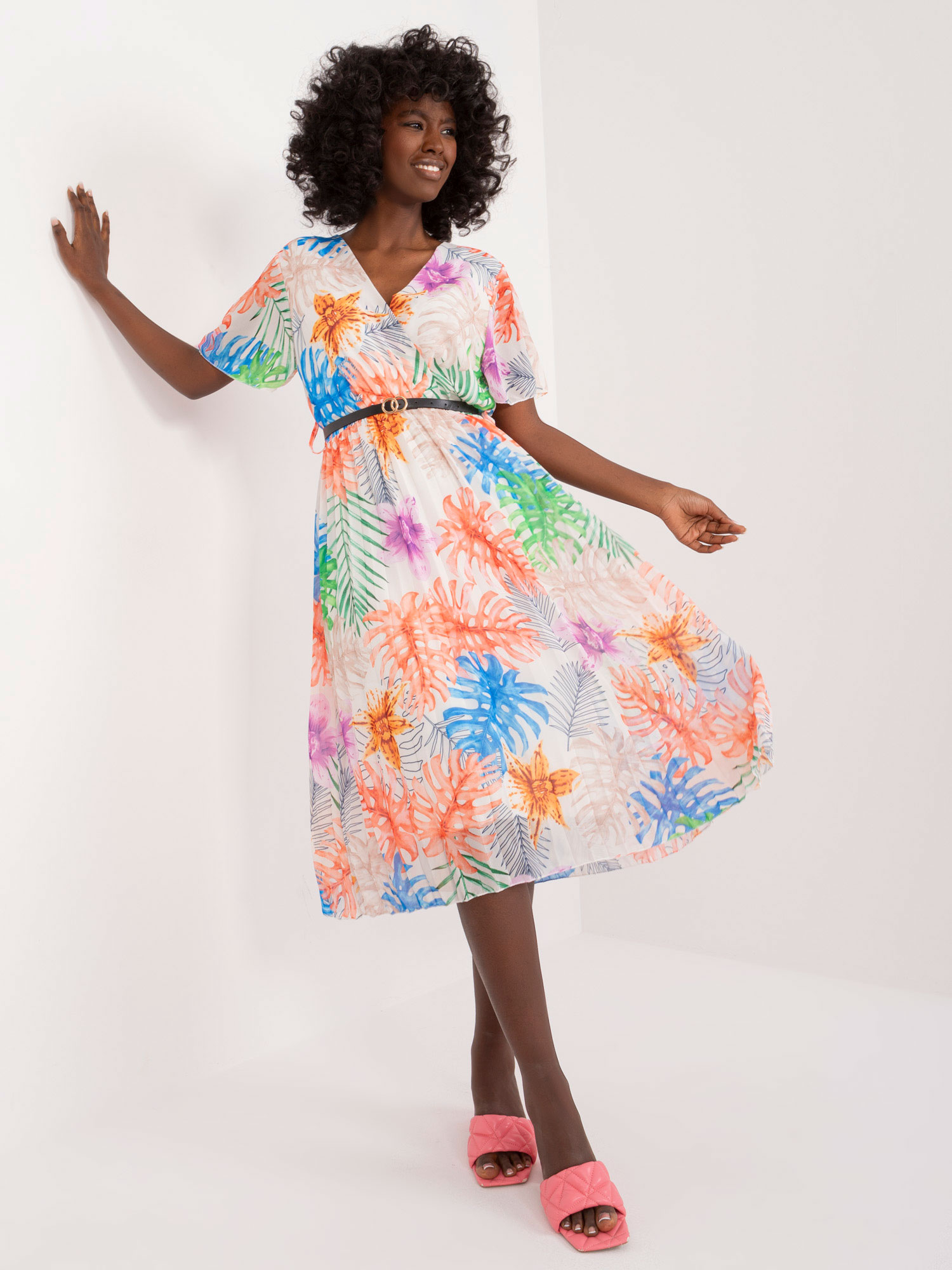 Barevné vzorované midi šaty s páskem DHJ-SK-13162-3.90-mix color Velikost: ONE SIZE