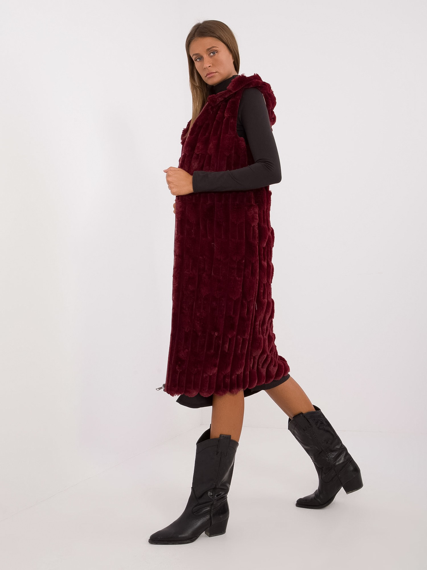 Bordó midi kožíšková vesta AT-KZ-2368-1.13-bordo Velikost: M/L