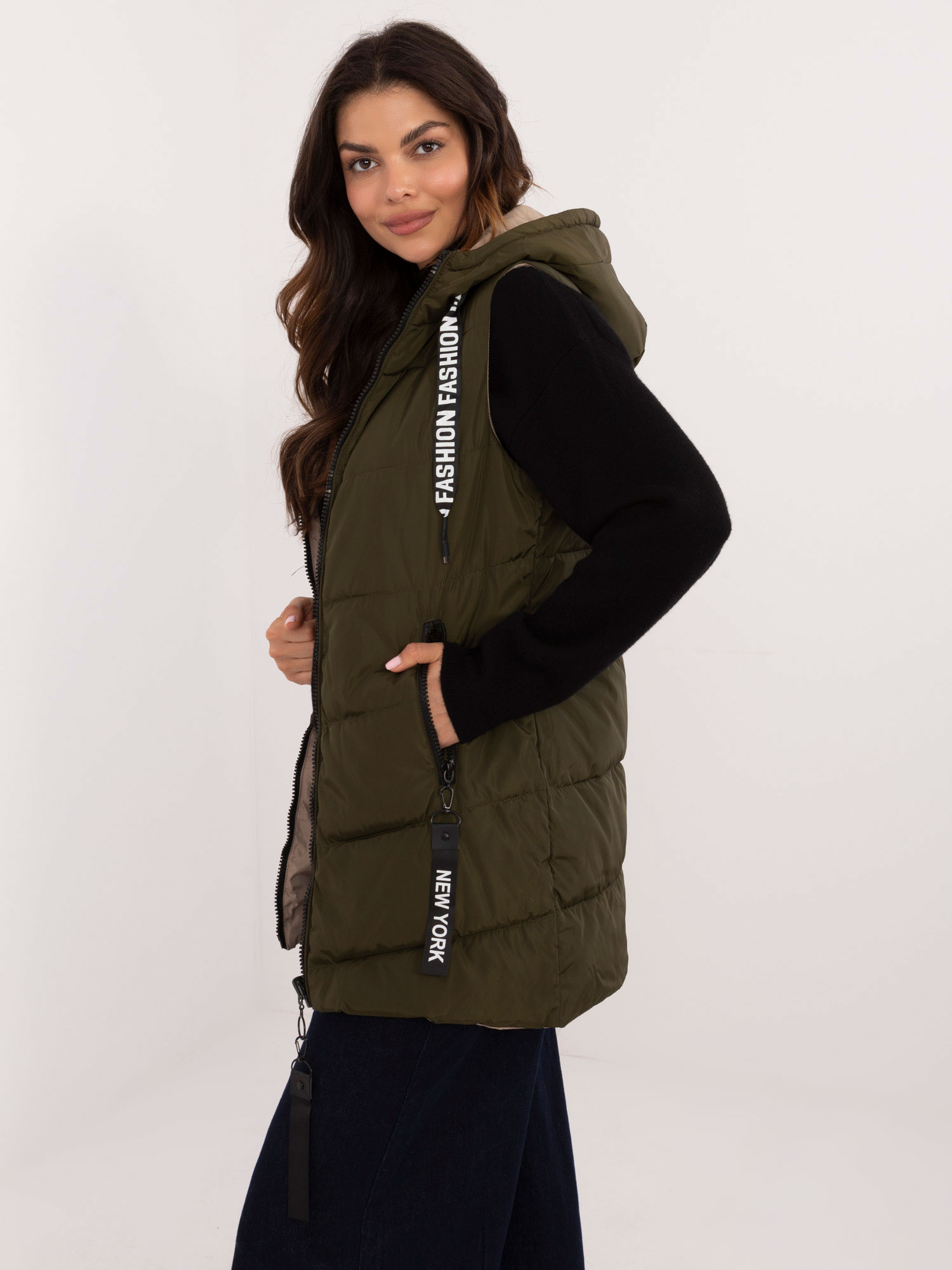 Khaki-béžová dámská oboustranná vesta s kapsami SK-KZ-HH-275.67-khaki Velikost: XL