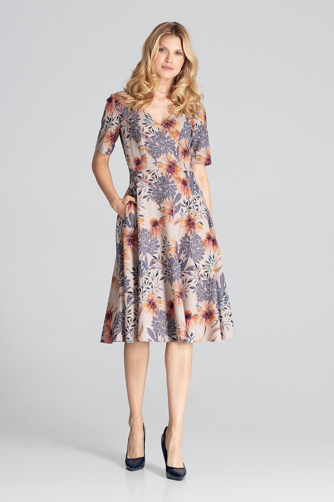 Elegantní šaty M673 Pattern (Velikost S)