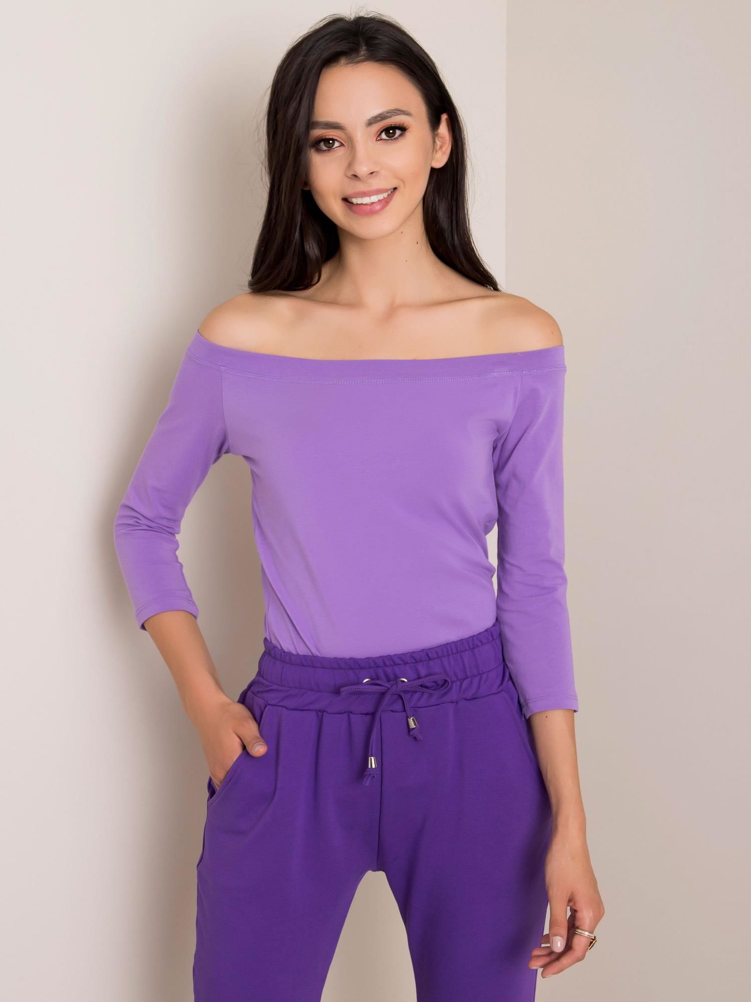 DÁMSKÝ FIALOVÝ TOP S ODHALENÝMI RAMENY RV-BZ-4692.11-PURPLE Velikost: XL