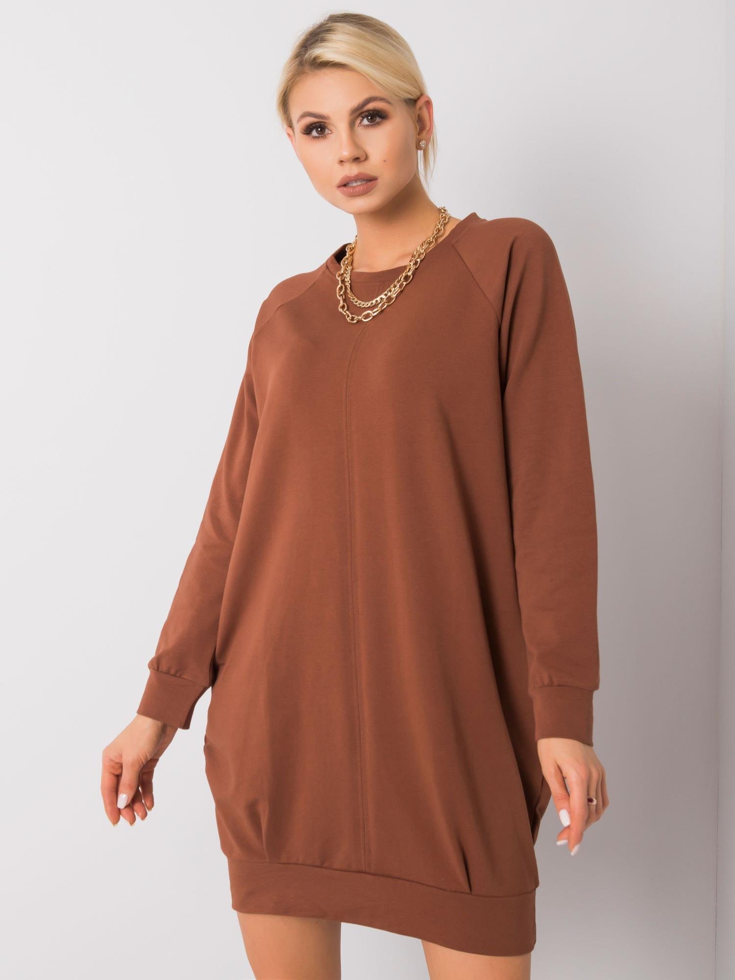 HNĚDÉ MIKINOVÉ ŠATY -RV-TU-5184.93P-BROWN Velikost: S/M