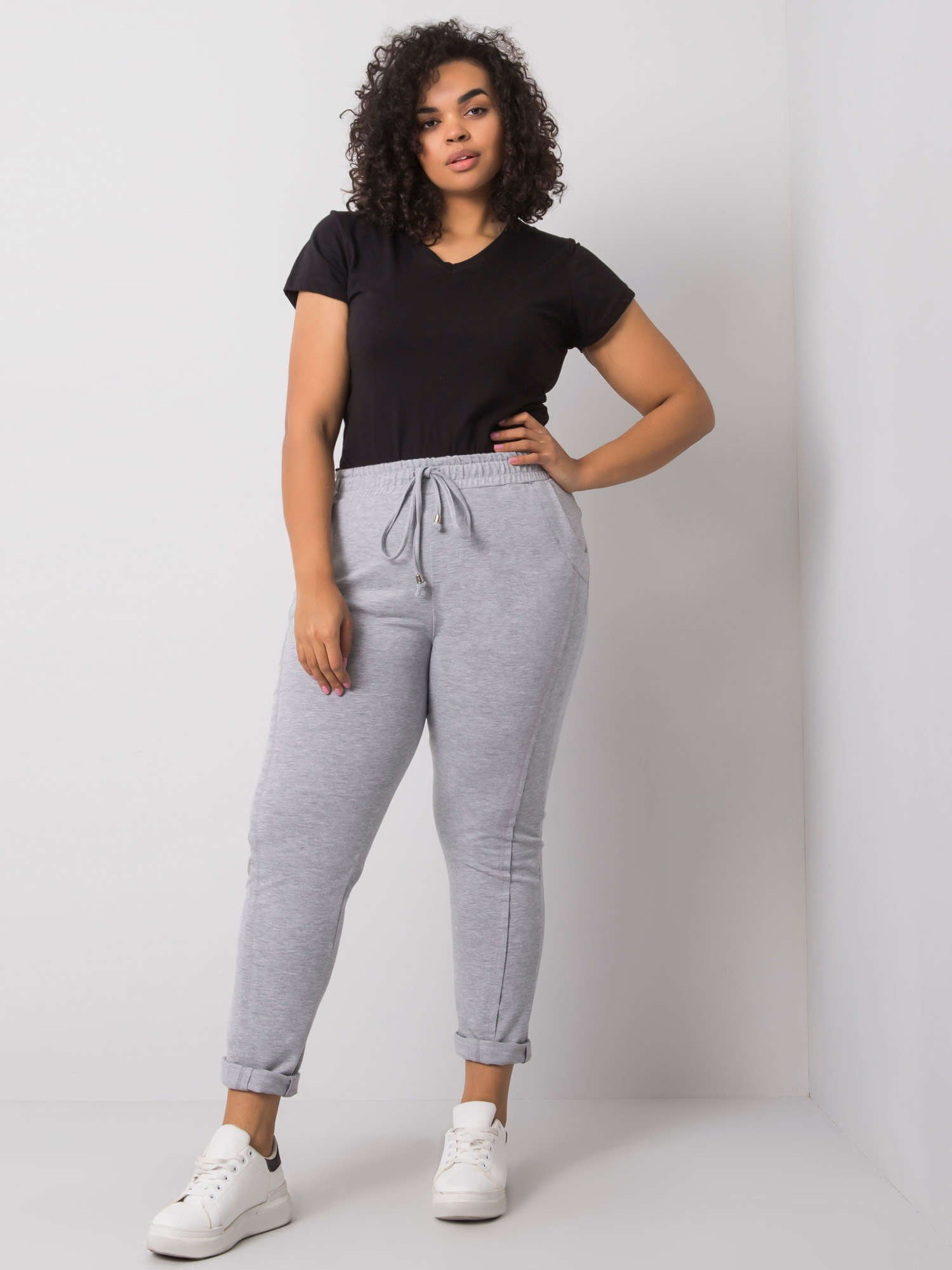 Světle šedé tepláky ke kotníkům RV-DR-6300.19-light grey Velikost: 2XL