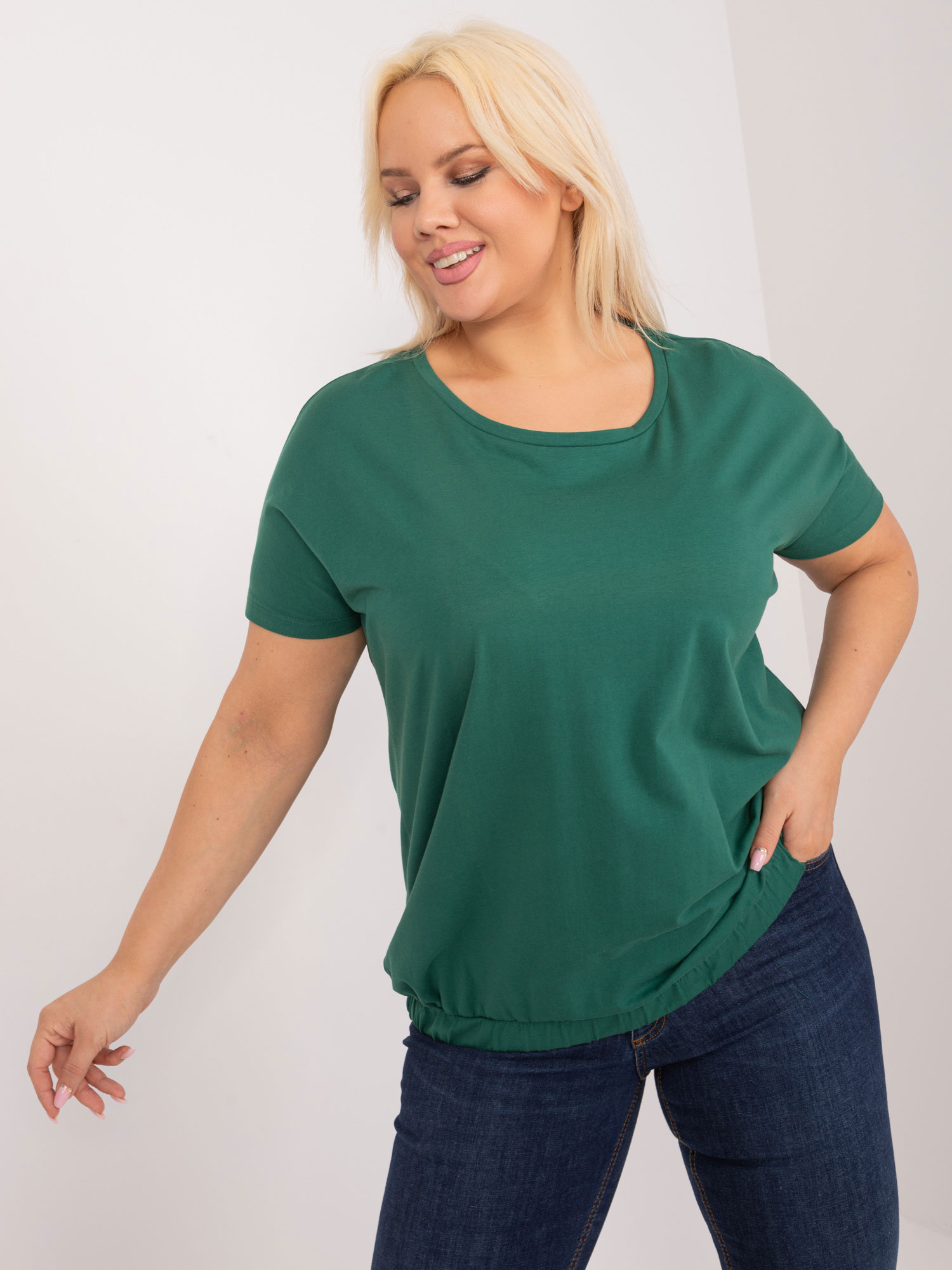 TMAVĚ ZELENÉ DÁMSKÉ BASIC TRIČKO RV-BZ-6634.27-GREEN Velikost: 3XL