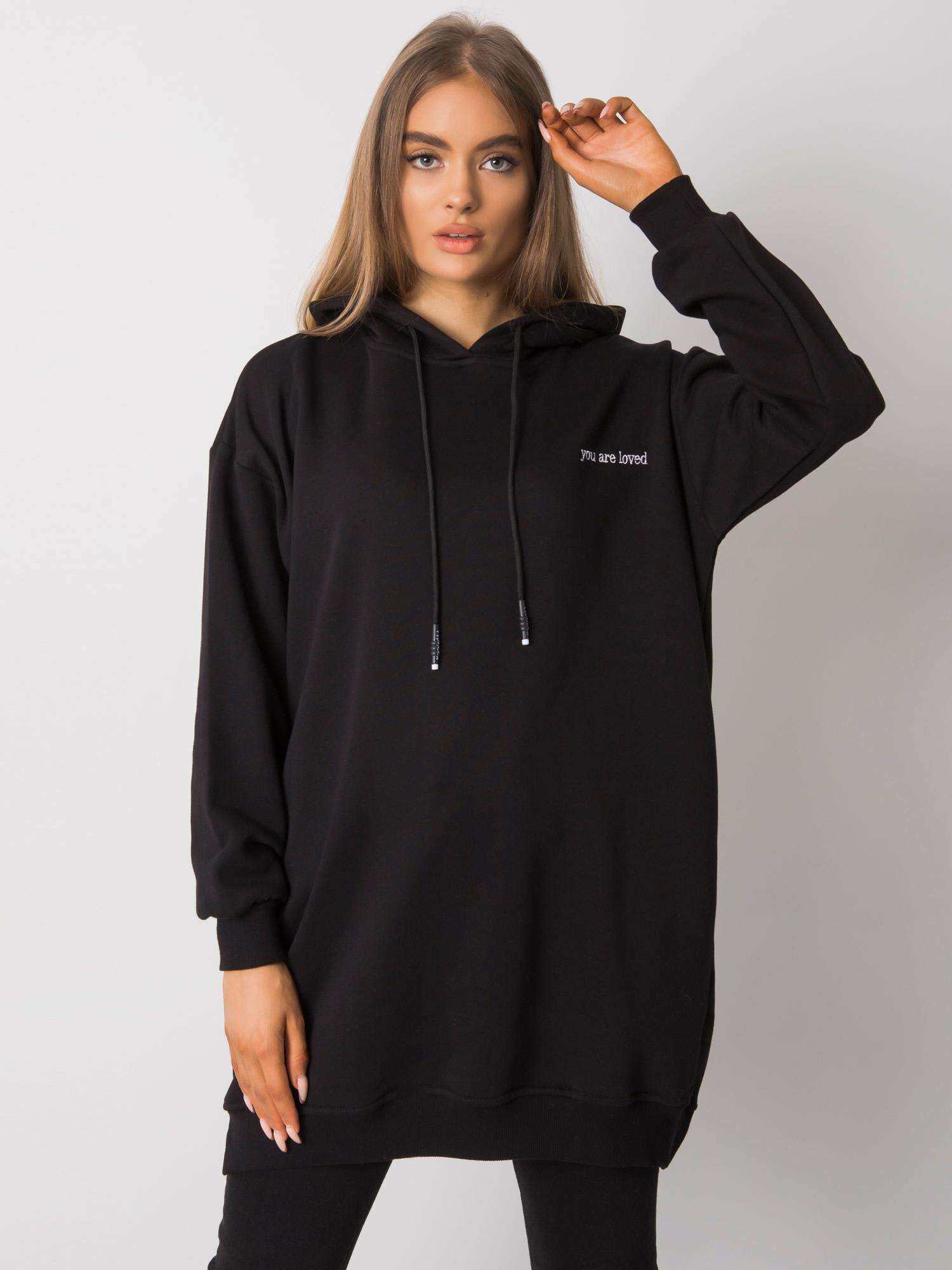 ČERNÁ DÁMSKÁ OVERSIZE MIKINA S KAPUCÍ RV-BL-7097.26-BLACK Velikost: ONE SIZE