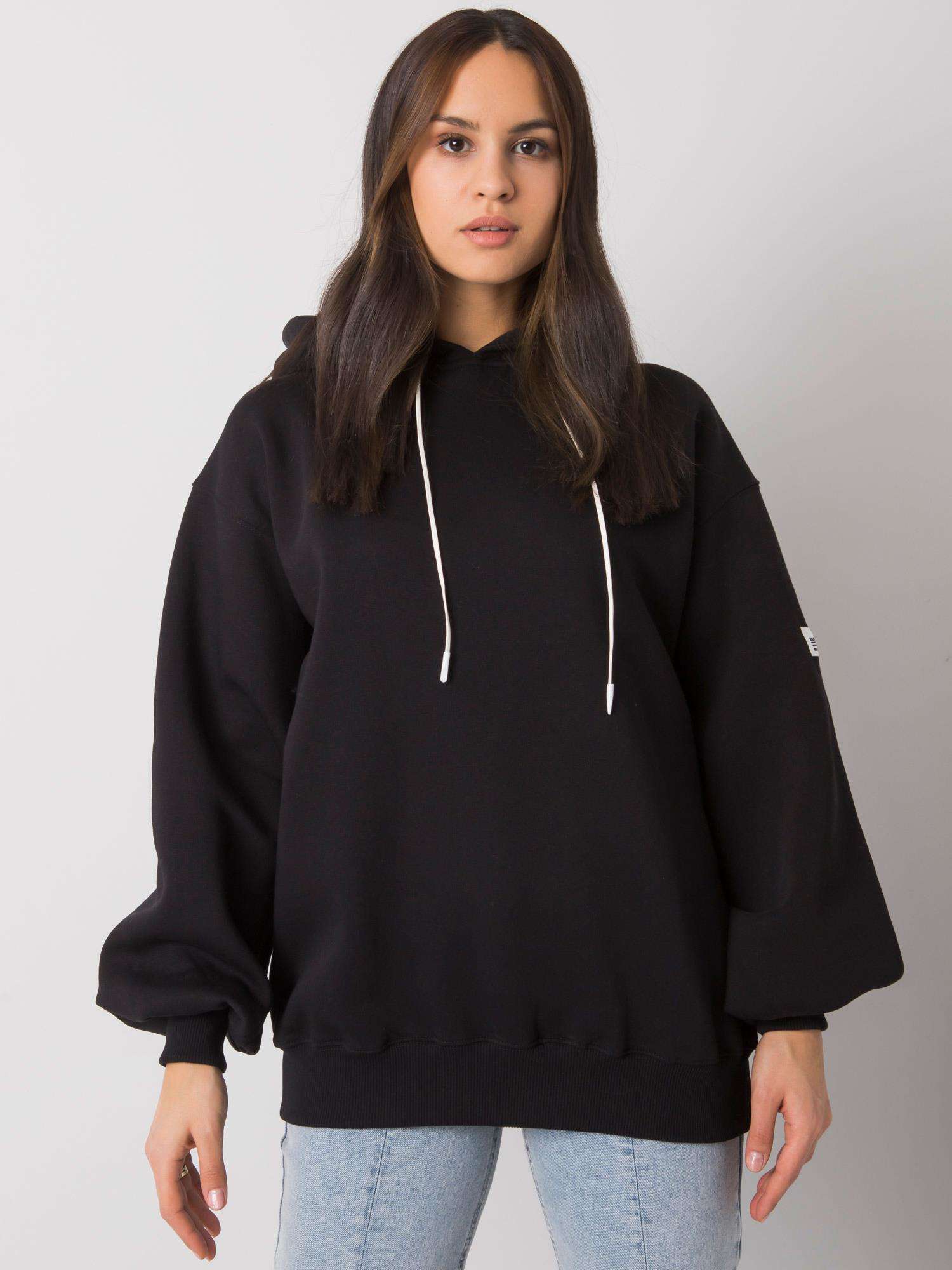 ČERNÁ DÁMSKÁ OVERSIZE MIKINA S KAPUCÍ RV-BL-7281.92-BLACK Velikost: S/M