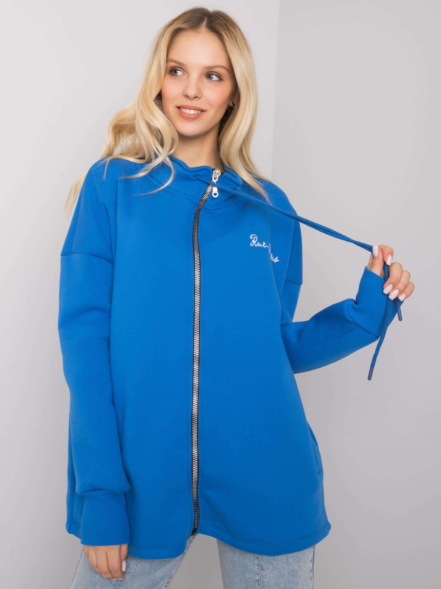 MODRÁ VOLNÁ MIKINA JASMINE S NÁPISEM "RUE PARIS" V-BL-7308.49-BLUE Velikost: L/XL