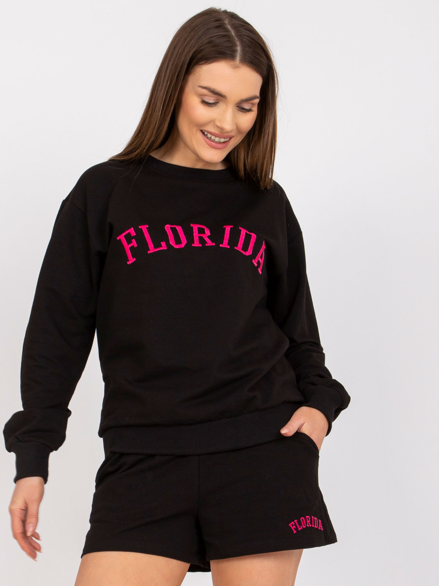 ČERNÁ KRÁTKÁ SOUPRAVA ŠORTEK A MIKINY S NÁPISEM "FLORIDA" -FA-KMPL-7676.32-BLACK Velikost: S/M