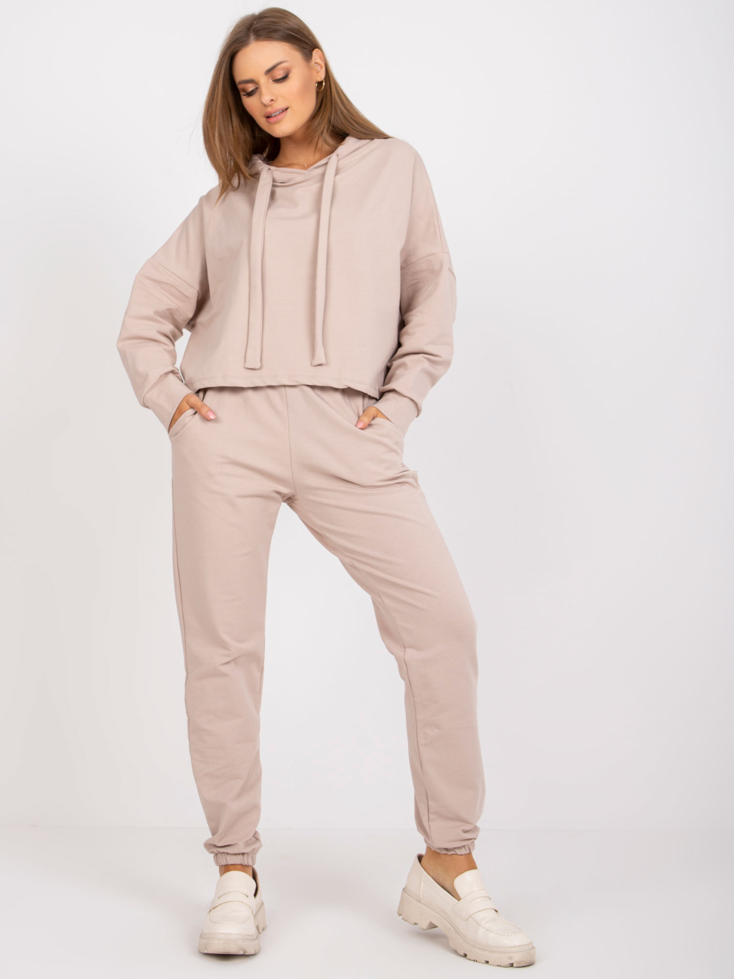 BÉŽOVÁ VOLNÁ BASIC TEPLÁKOVKA S KAPUCÍ -RV-KMPL-7826.82P-BEIGE Velikost: L/XL