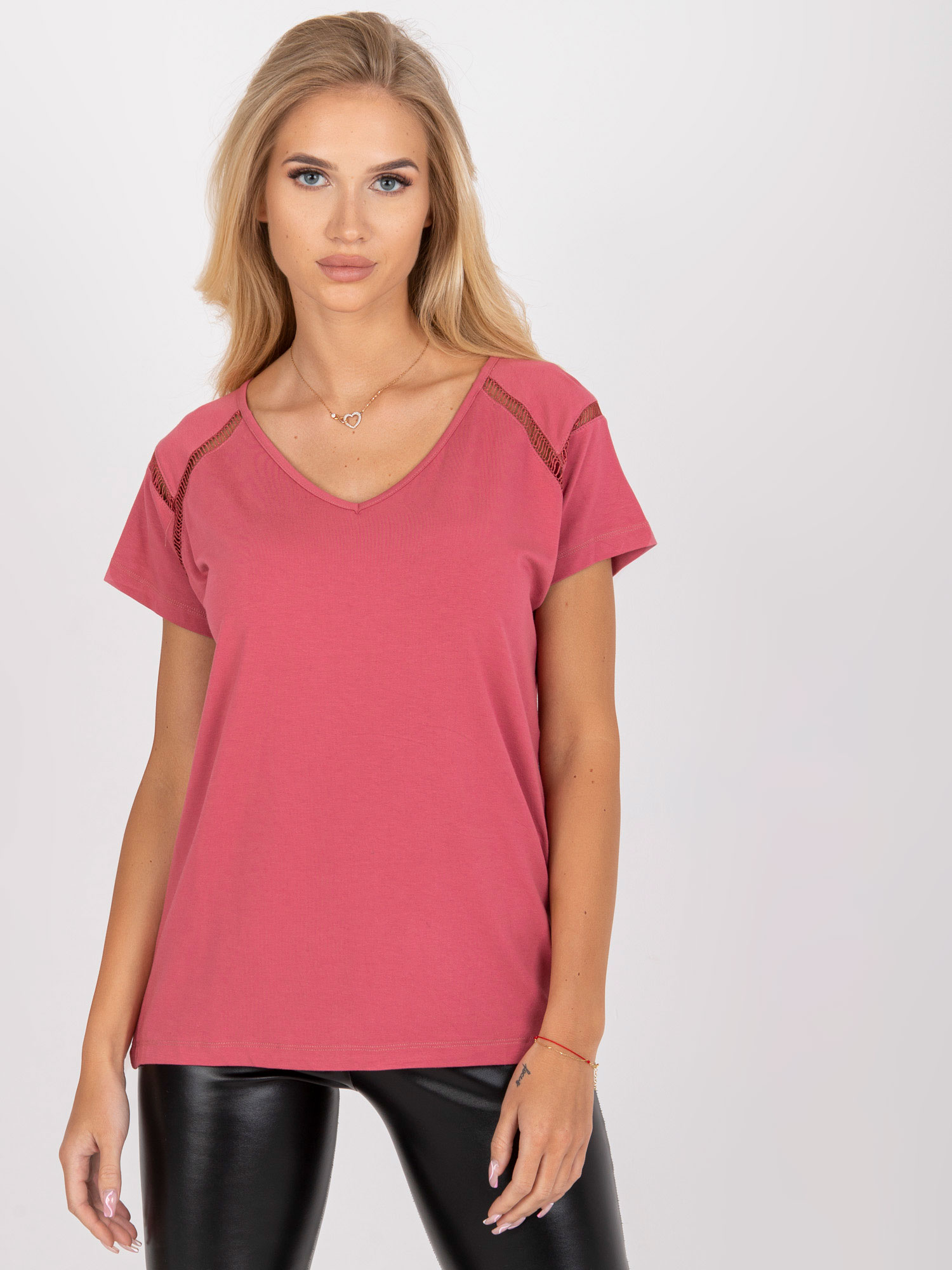 RŮŽOVÉ DÁMSKÉ TRIČKO S KRÁTKÝMI RUKÁVY FA-BZ-7237.40P-PINK Velikost: ONE SIZE