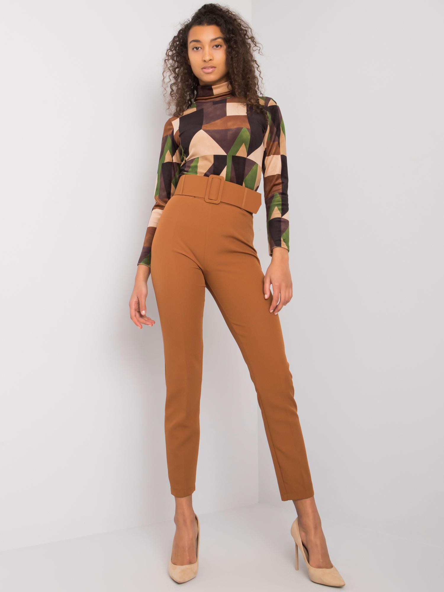 Hnědé dámské kalhoty s vysokým pasem LC-SP-22K-5016.25P-brown Velikost: 38