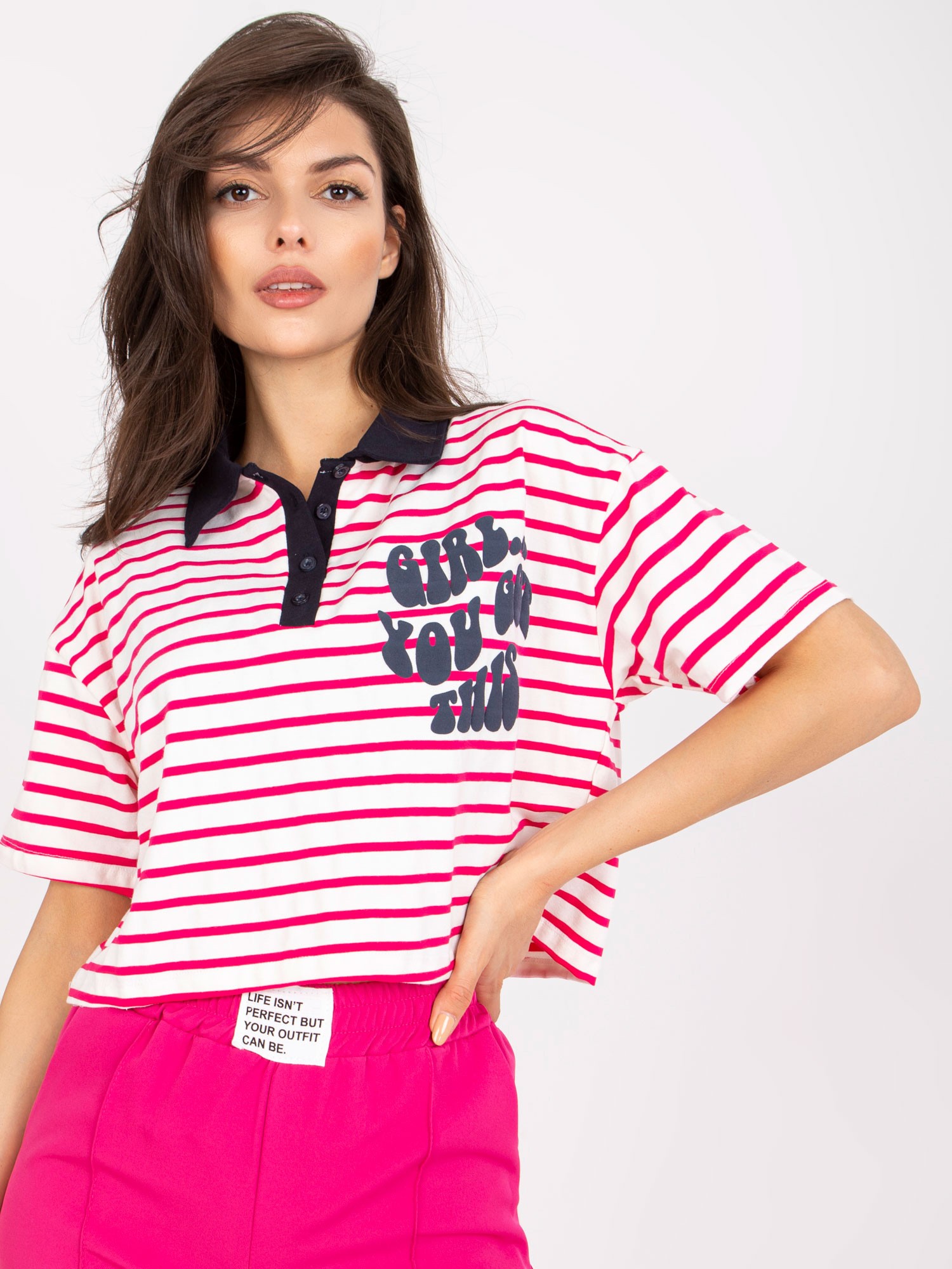 BÍLO-RŮŽOVÝ POLO CROP TOP "GIRL... YOU GOT THIS" FA-BZ-7785.91P Velikost: ONE SIZE