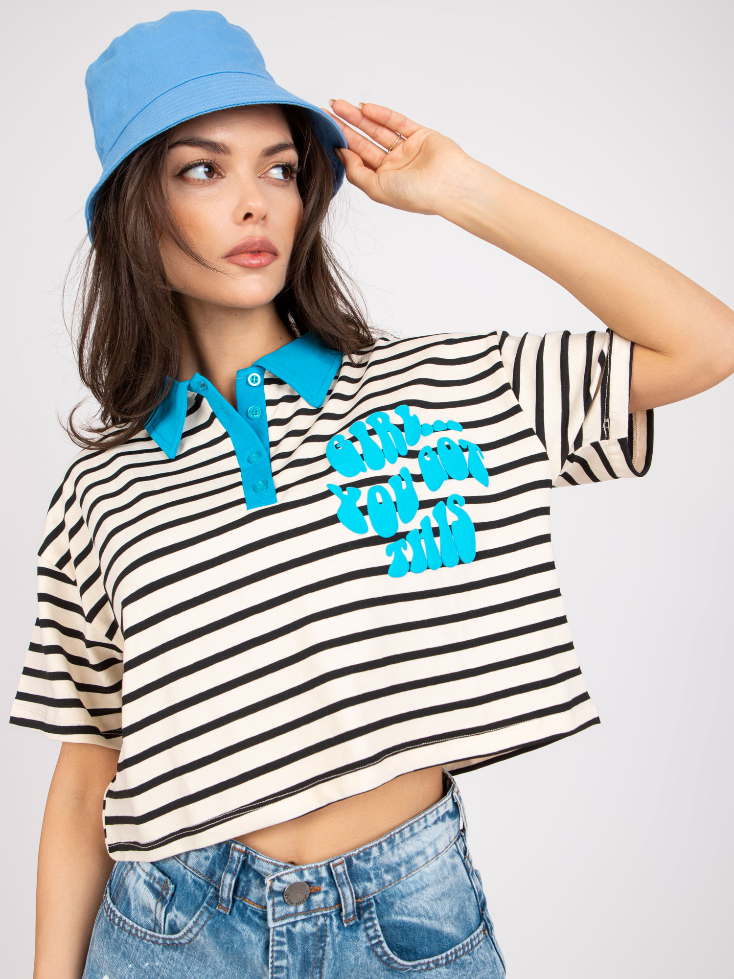 ČERNO-BÉŽOVÝ POLO CROP TOP "GIRL... YOU GOT THIS" -FA-BZ-7785.91P Velikost: ONE SIZE