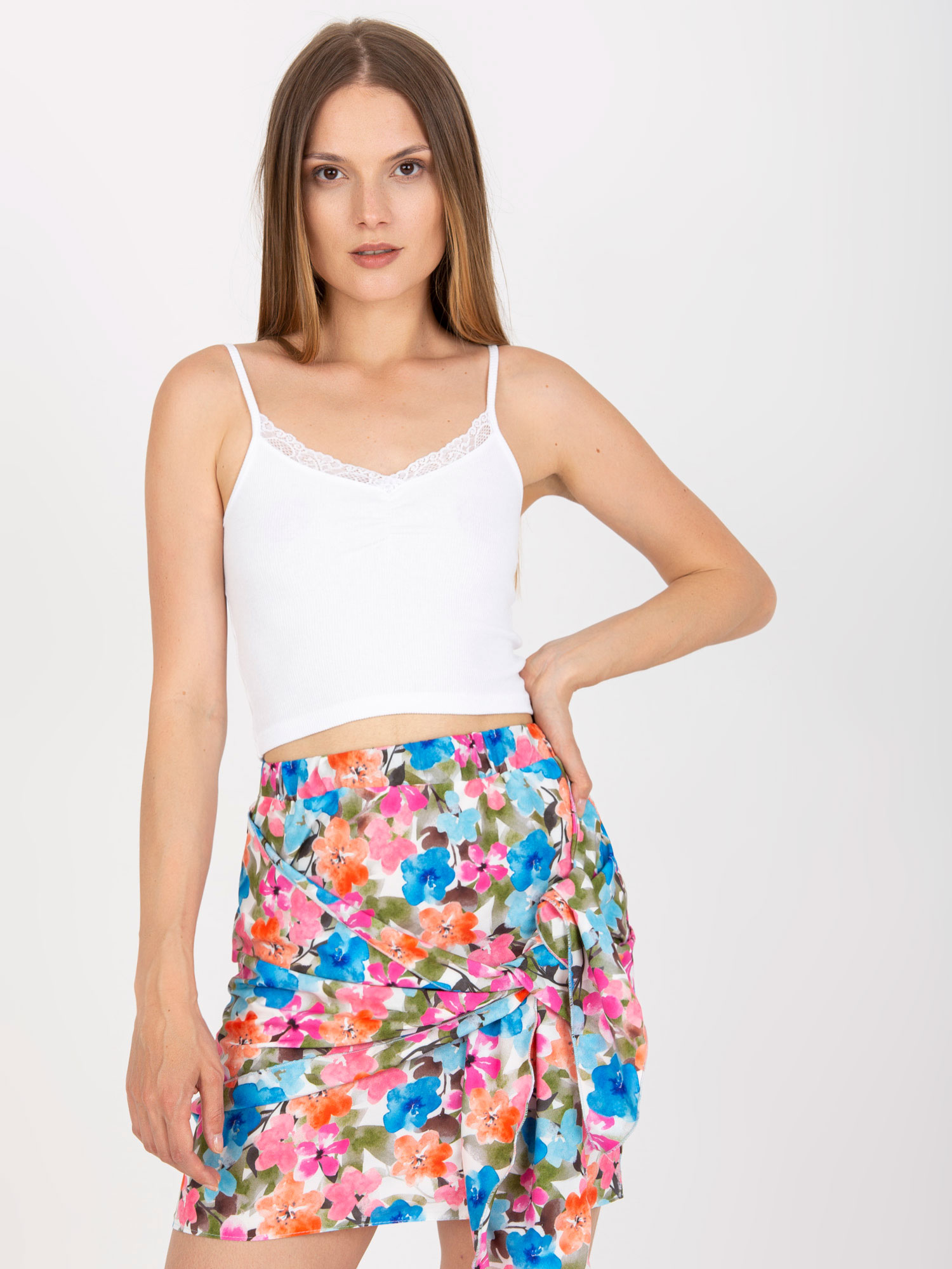 BÍLÝ CROP TOP S KRAJKOU RV-TP-7988.09-WHITE Velikost: M