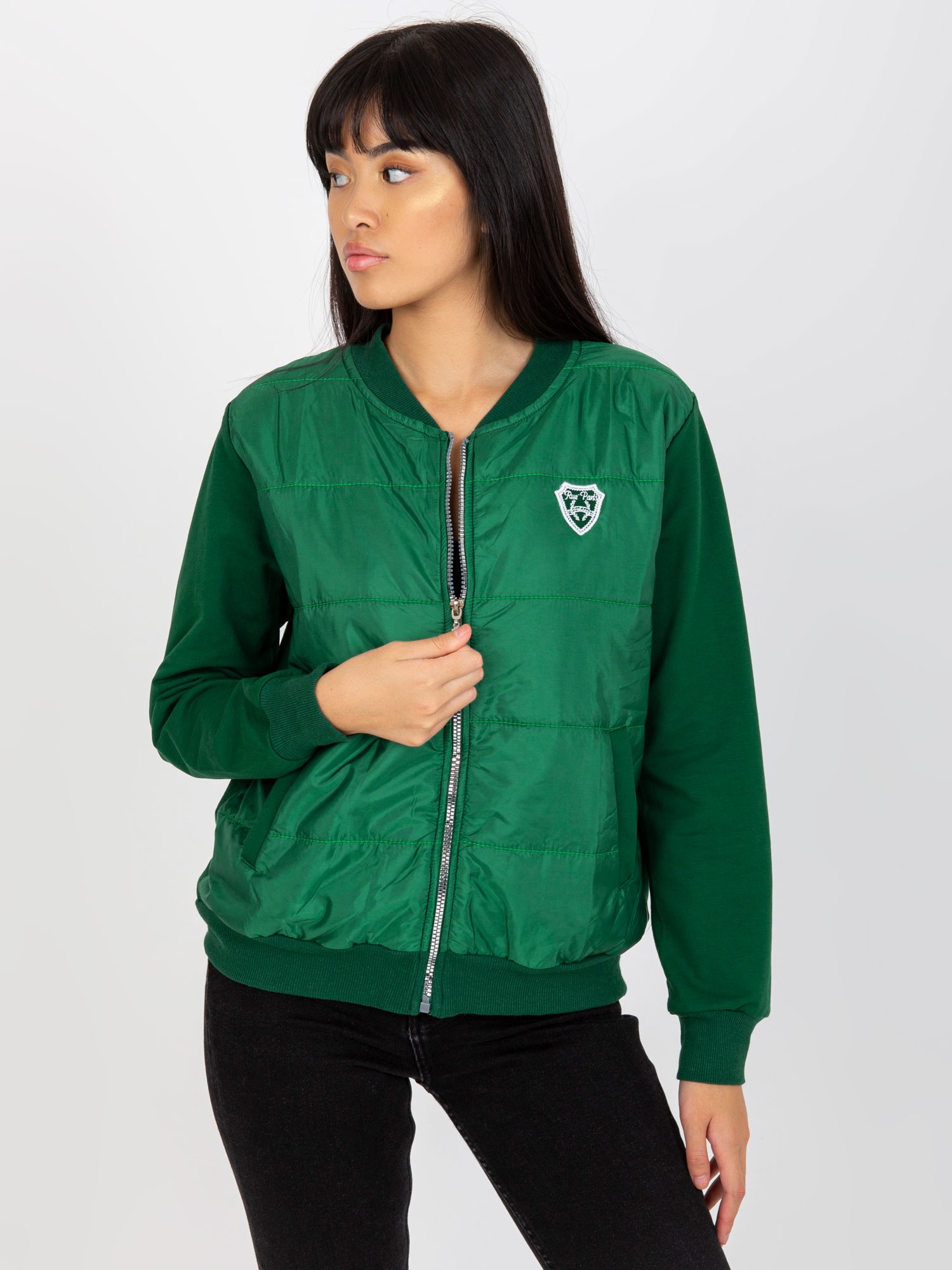 TMAVĚ ZELENÁ PROŠÍVANÁ BOMBER MIKINA -RV-BL-8229.69P-DARK GREEN Velikost: S/M