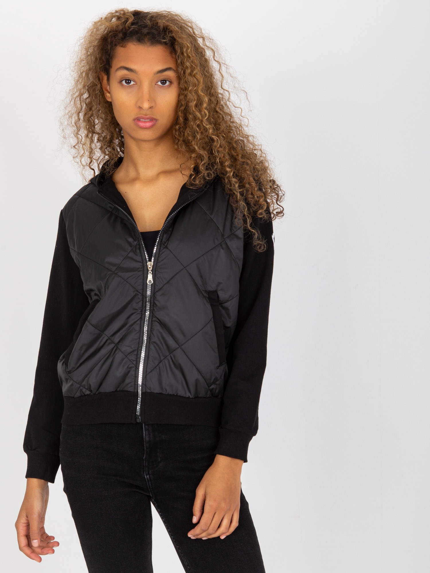 ČERNÁ PROŠÍVANÁ BOMBER MIKINA -RV-BL-8226.11X-BLACK Velikost: S/M