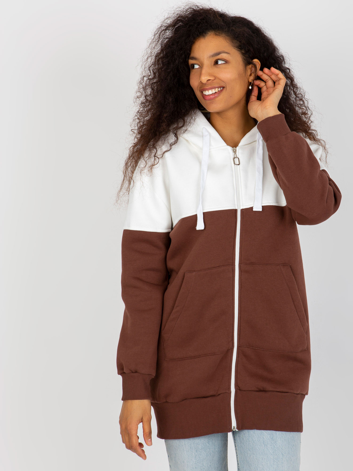 HNĚDO-BÍLÁ DÁMSKÁ MIKINA NA ZIP EM-BL-762.24X-BROWN Velikost: ONE SIZE