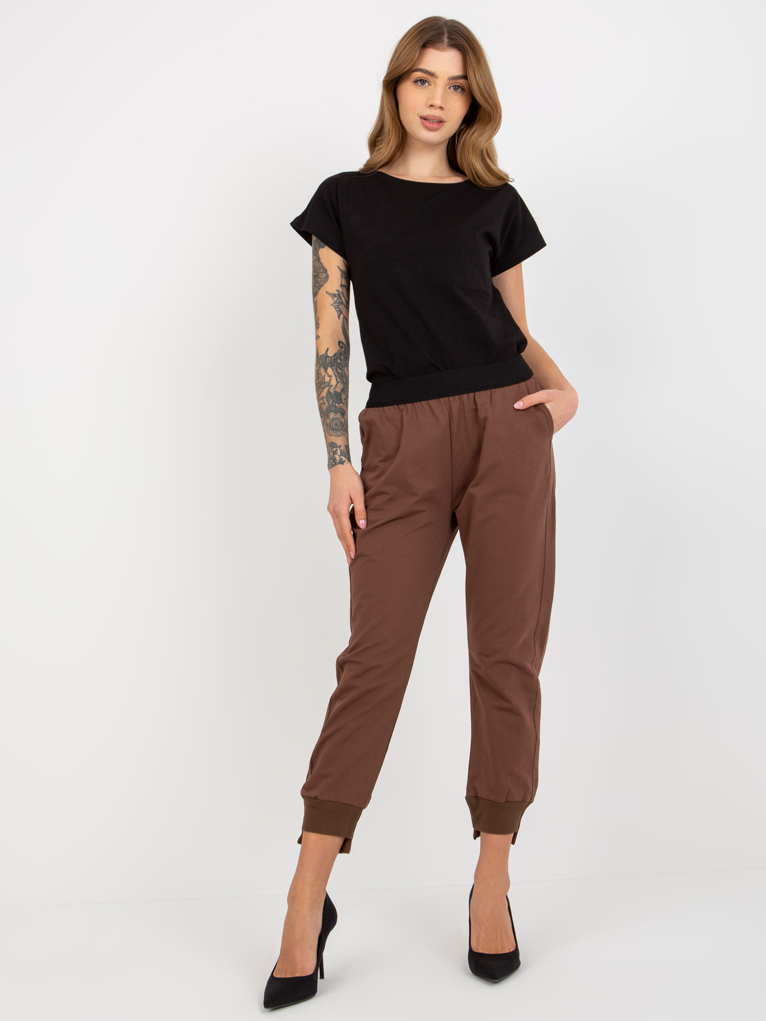 HNĚDÉ STYLOVÉ TEPLÁKY EM-DR-635.11-BROWN Velikost: S/M