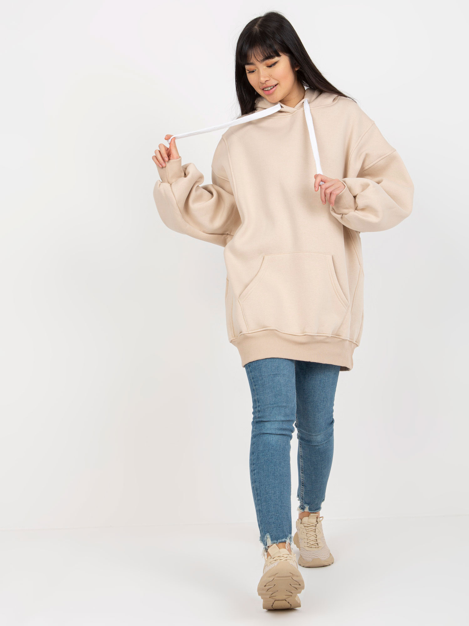 BÉŽOVÁ DLOUHÁ MIKINA S KAPUCÍ EM-BL-694.20X-BEIGE Velikost: ONE SIZE