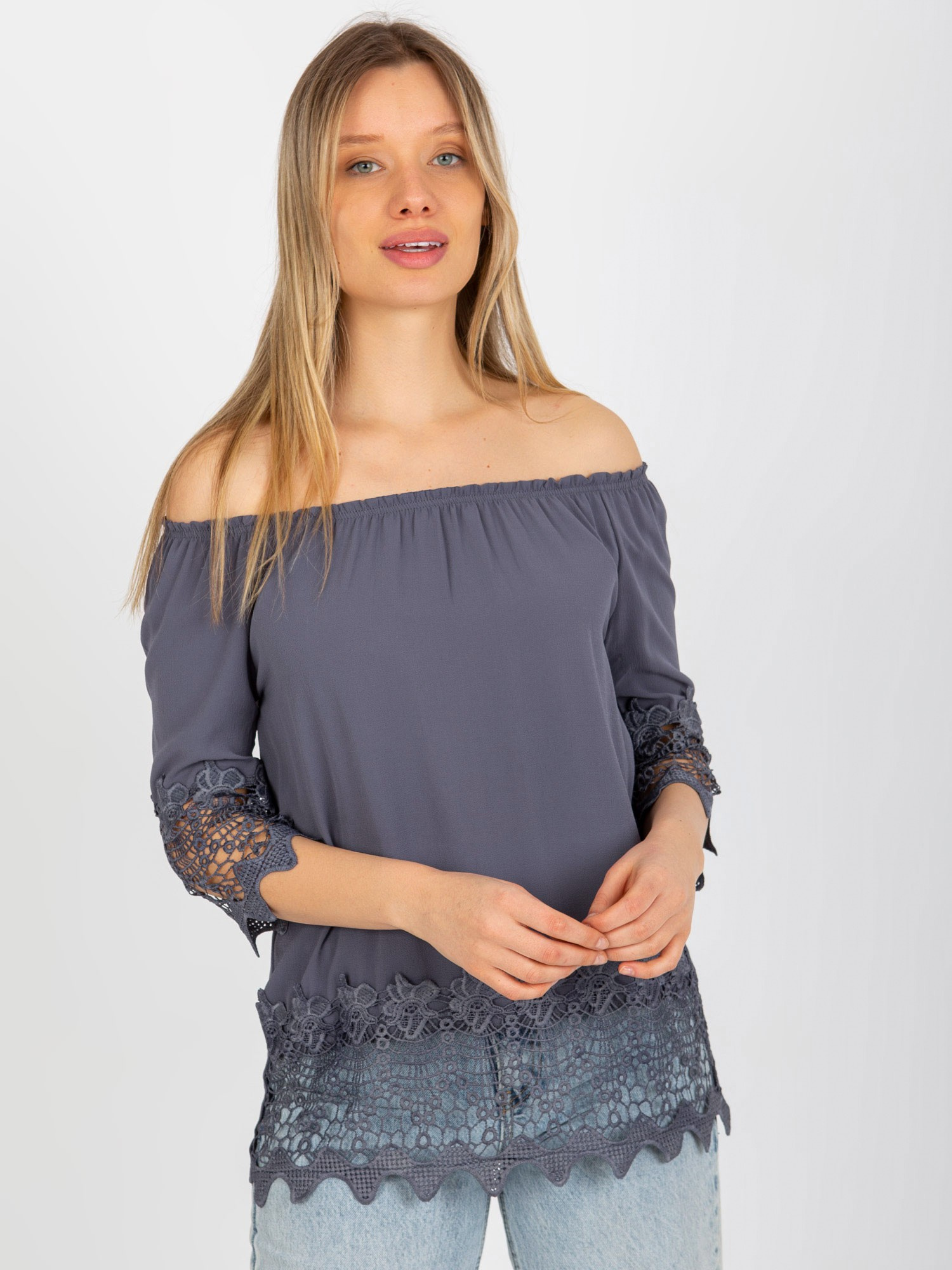 Tmavě šedá halenka s krajkou (Velikost 36)