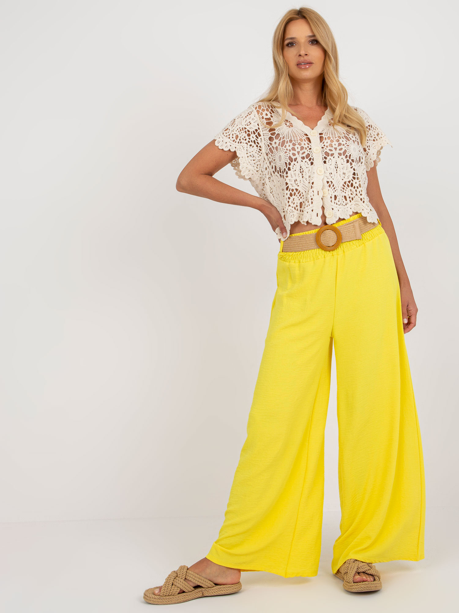 ŽLUTÉ ŠIROKÉ KALHOTY S PÁSKEM DHJ-SP-8387.57-YELLOW Velikost: ONE SIZE