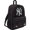 Černý batoh s tečkami New Era MLB New York Yankees All Over Print Backpack