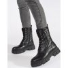Černé dámské kotníkové boty s prošívaným vzorem