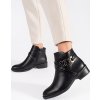 Černé dámské kotníkové boty na plochém podpatku s ozdobným páskem