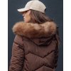 Tmavě hnědá dámská prošívaná bunda s kožešinou na kapuci WAYWARD