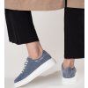Modré kožené sneakersy na hrubé podrážce