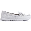 Bílé kožené mokasíny
