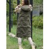Dámská khaki dlouhá prošívaná vesta s kapucí