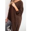 Asymetrický dámský tmavě hnědý plus size svetr s výstřihem do V