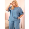 Modrá dámská plus size souprava halenky a širokých kalhot